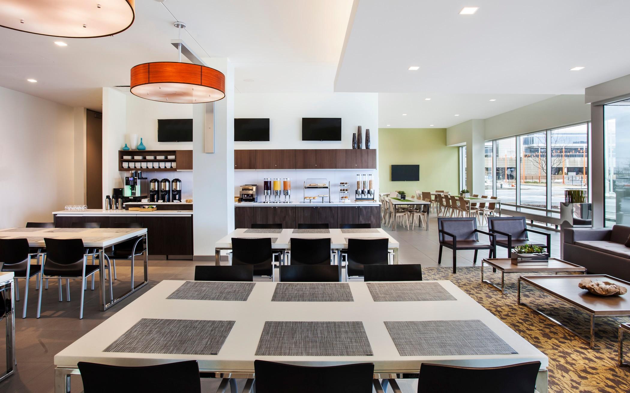 Отель Element Boston Seaport District Экстерьер фото